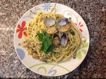 Spaghetti alle vongole veraci - Toscana in Cucina